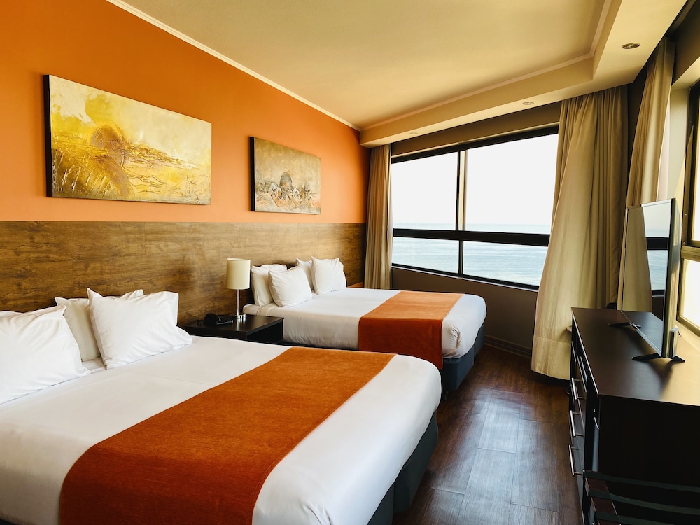 Superior Room, 2 Queen Beds, Sea View - Photo 9
