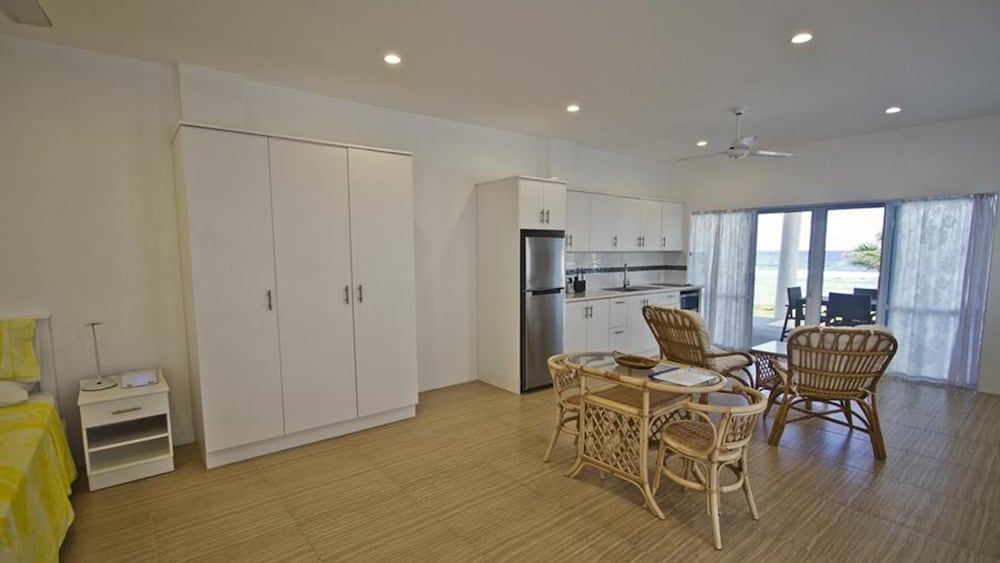 Studio Beachfront Villa 2 photo 3