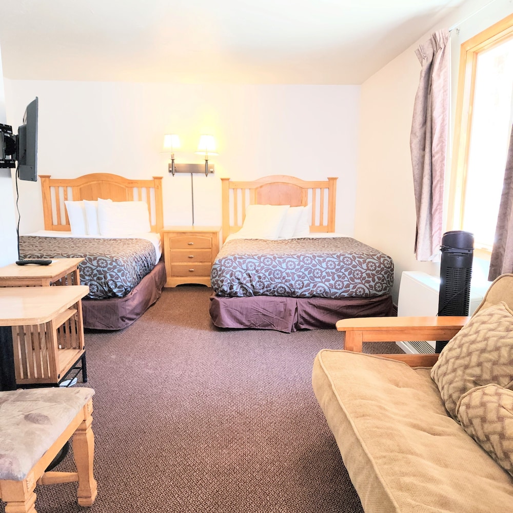 Deluxe Room, 1 Bedroom, Kitchen, Mountain View photo 1