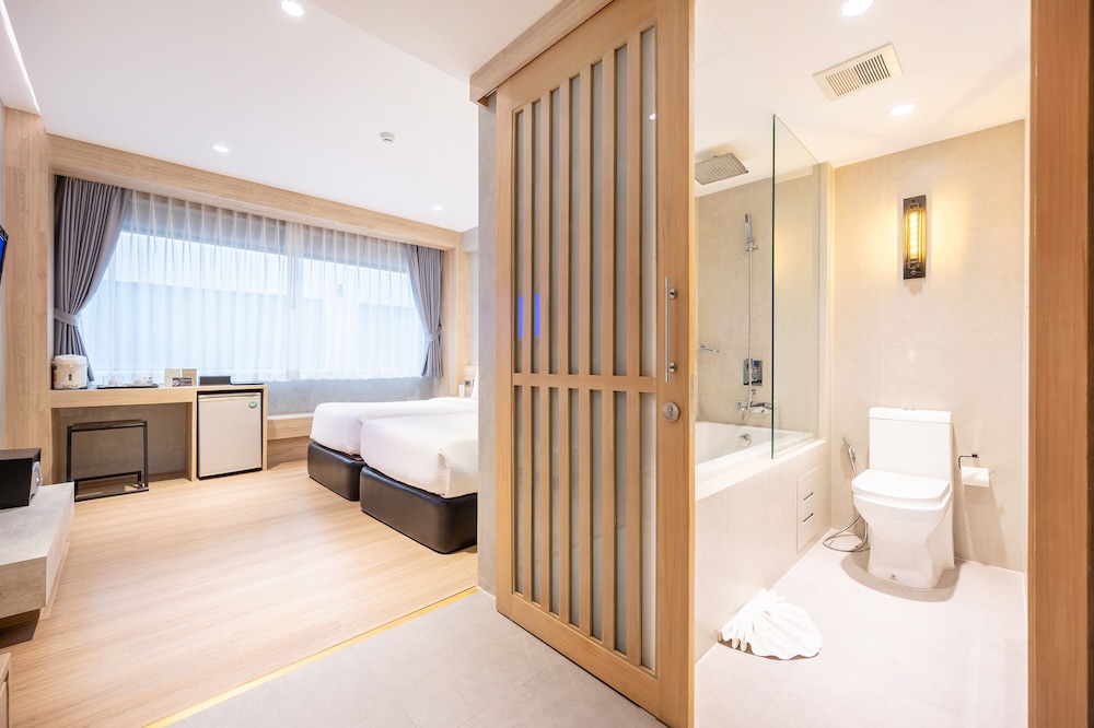 Superior Twin Room photo 2