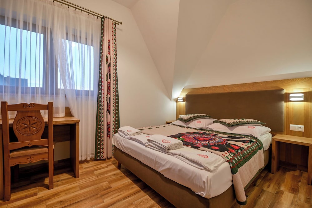 Deluxe Double Room, 1 Queen Bed photo 1