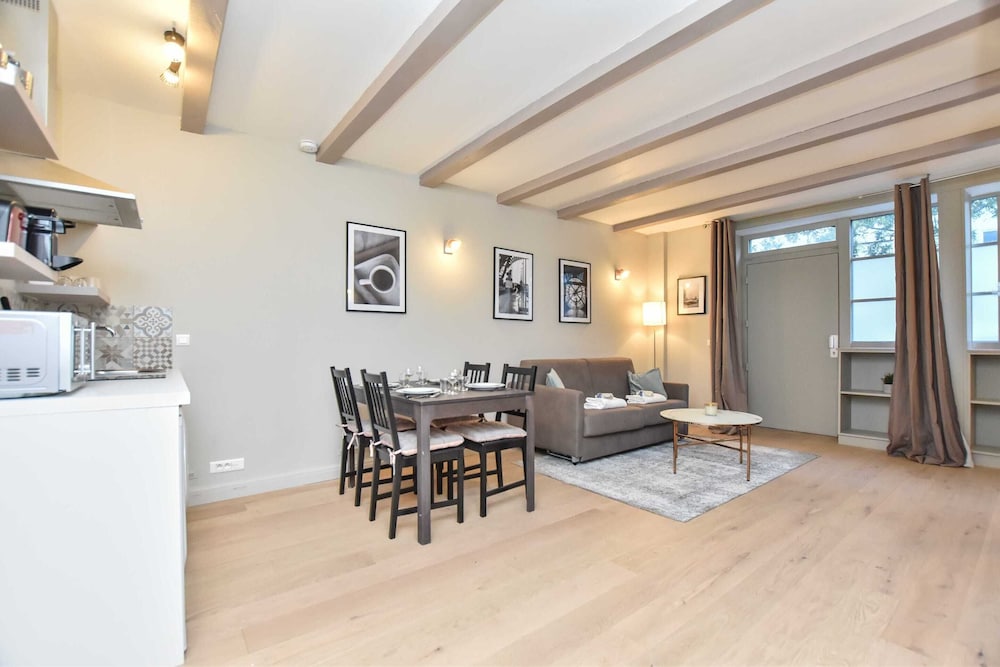 Apartment photo 3