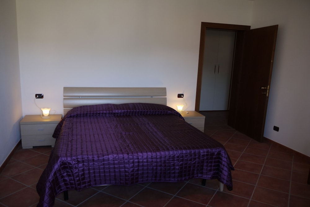 Family Villa, Multiple Beds, Garden Area (Villa Mimosa)