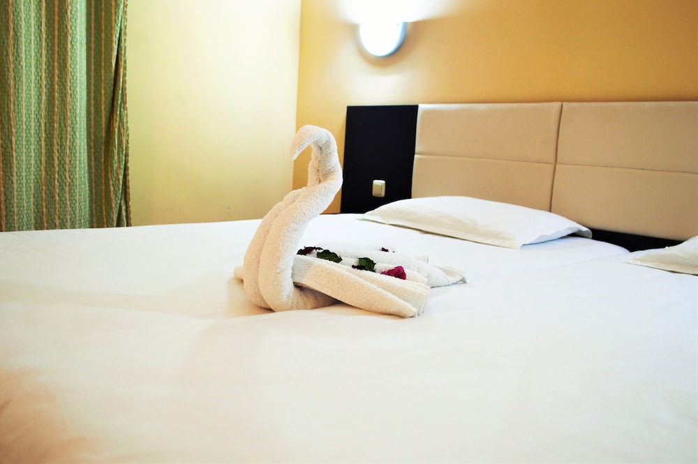 Double or Twin Room, Garden View