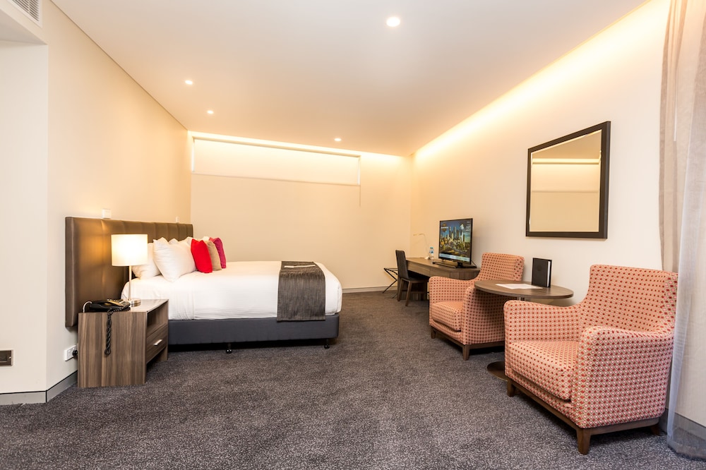 Executive King Suite photo 2