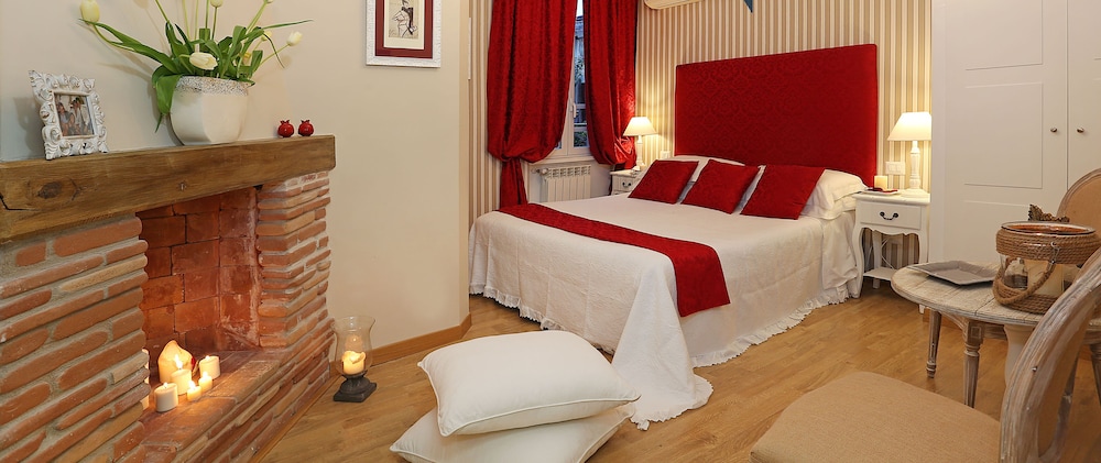 Standard Double Room, City View photo 1