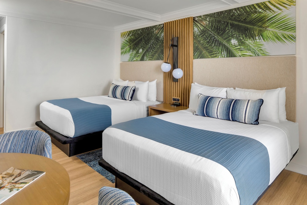 Room, 2 Double Beds, Partial View photo 2