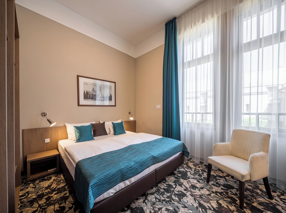 Standard Double Room - Photo 1