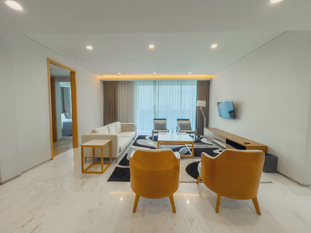 PENTHOUSE 5 BEDROOM photo 1