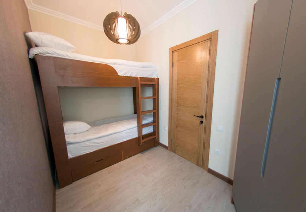 Family Suite - Photo 7