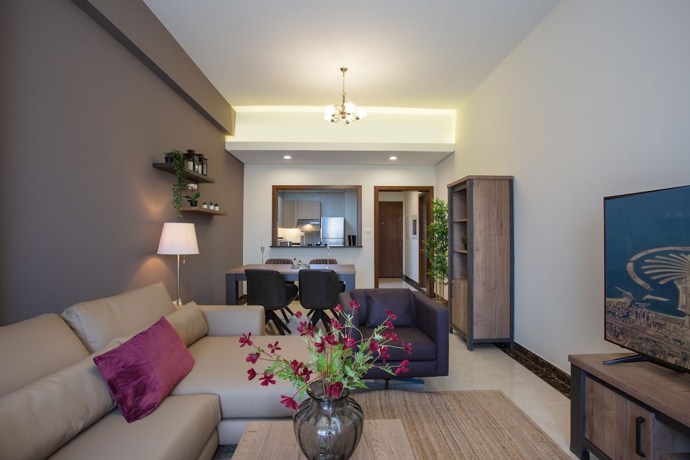 Deluxe Apartment, 2 Bedrooms, Balcony photo 2
