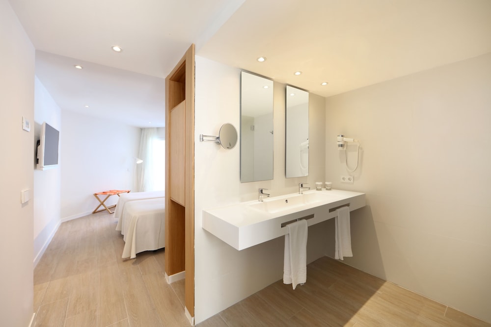 Double Room, Connecting Rooms photo 2