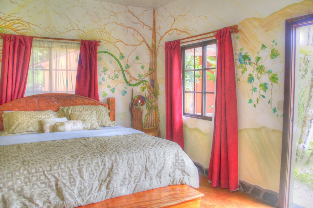 Luxury Bungalow, 1 Bedroom, Garden Area photo 2