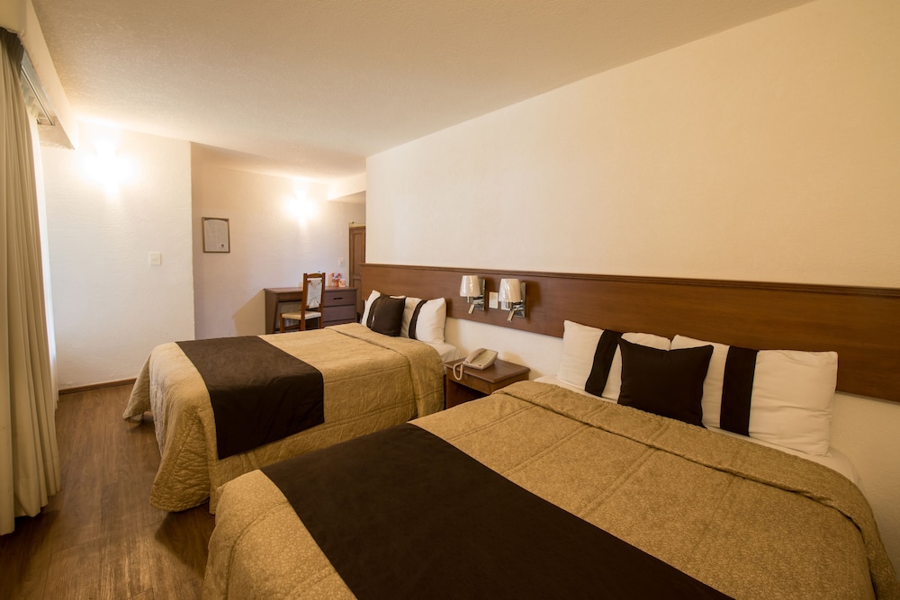 Standard Double Room, 2 Double Beds photo 1