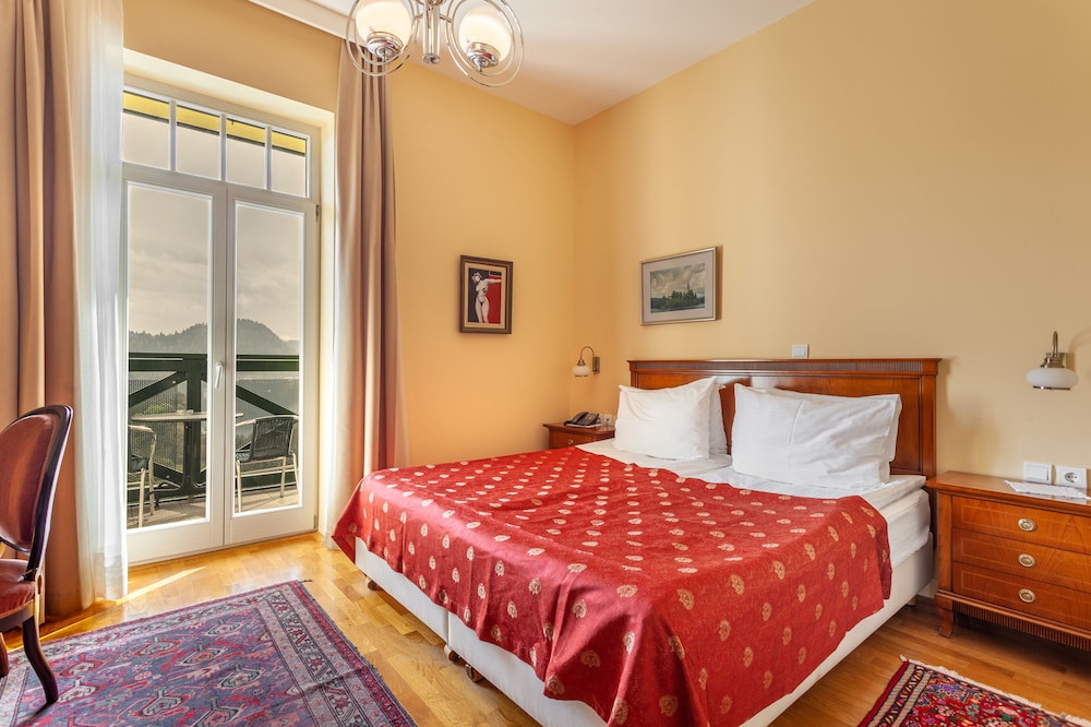 Double Room, Balcony, Lake View - Photo 2