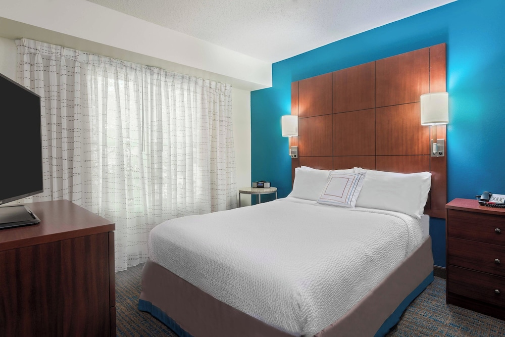 Suite, 1 Bedroom - Photo 3