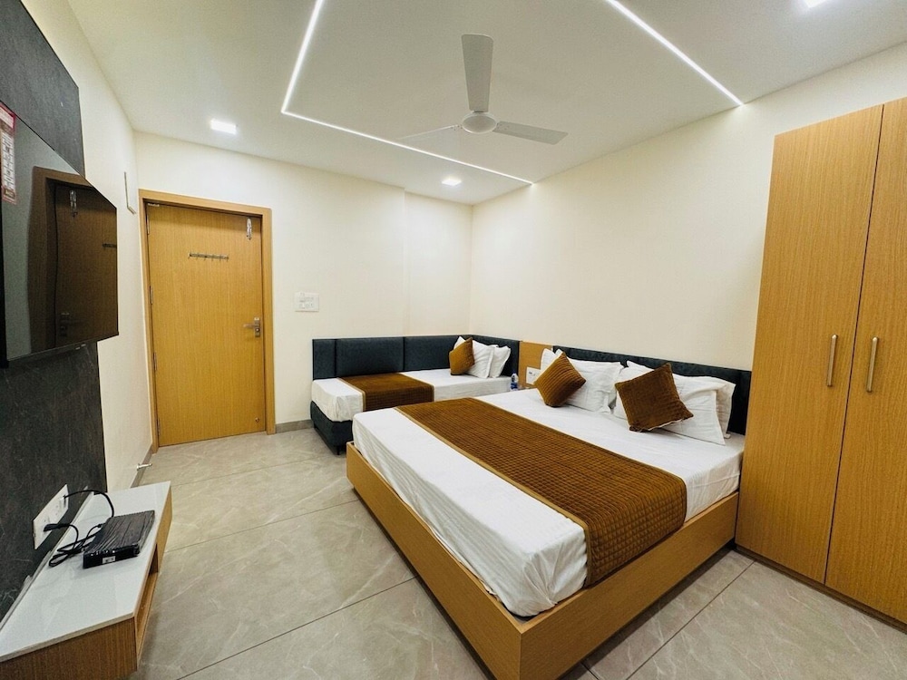 Executive Triple Room photo 3