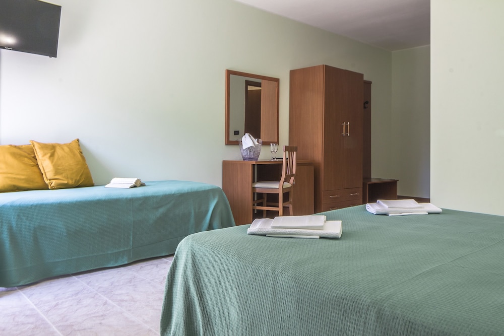 Superior Triple Room photo 1