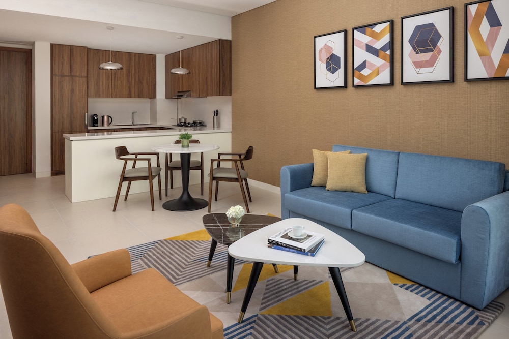 Suite, 1 Bedroom, Kitchen (Dining) thumbnail 5