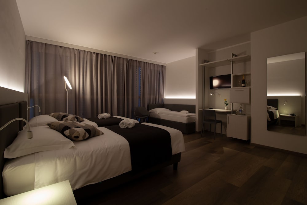 Superior Room - Photo 3