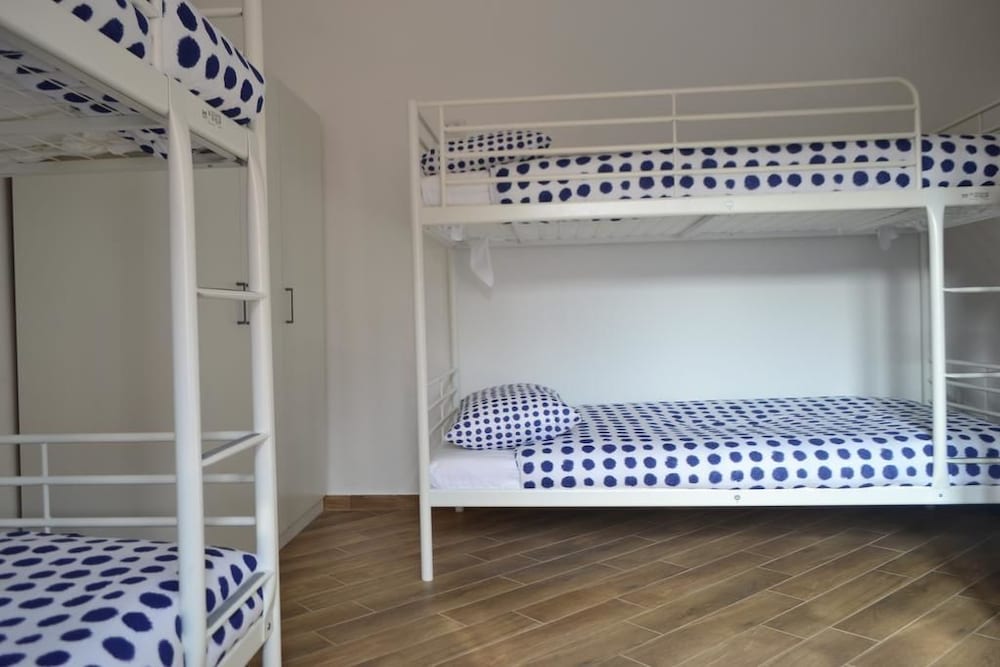 Shared Dormitory, Mixed Dorm