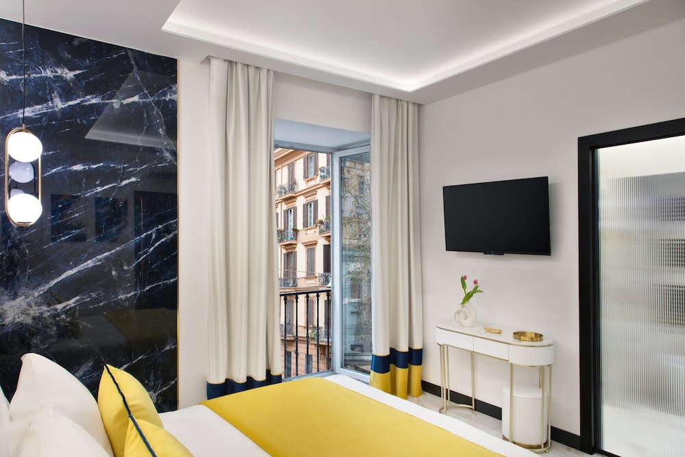 Deluxe Room, City View