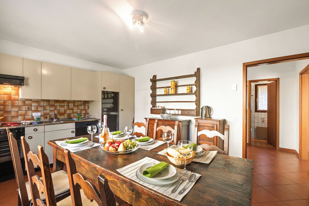 Family House, Multiple Bedrooms (Casa Ana 1 - Losone Center) photo 3
