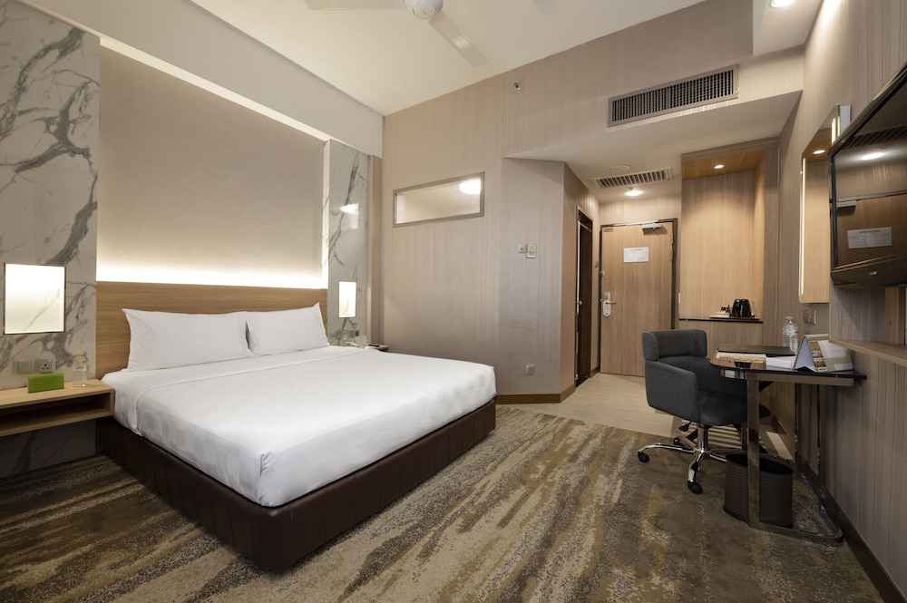 Superior Room, 1 King Bed