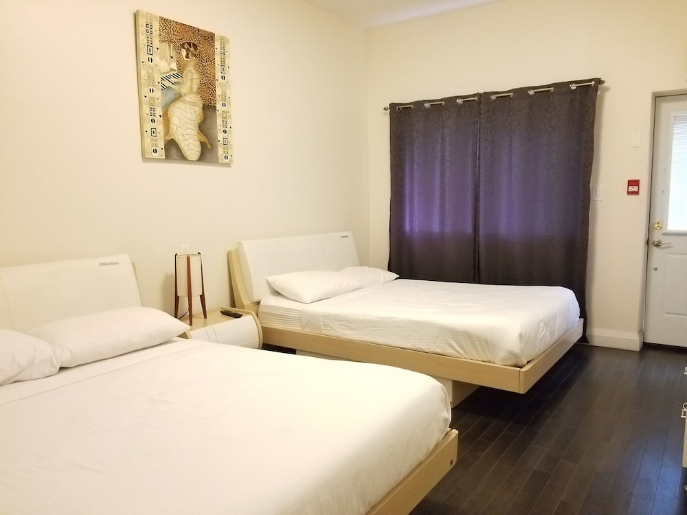 Superior 2 Queen Beds