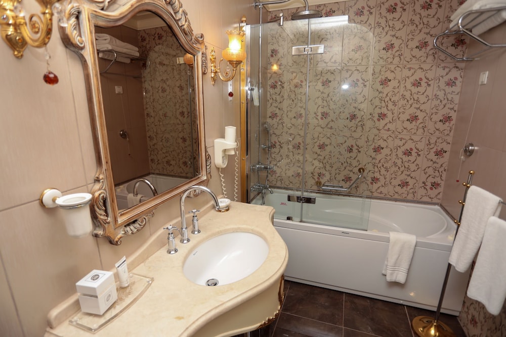 Standard Room, Annex Building - Photo 7