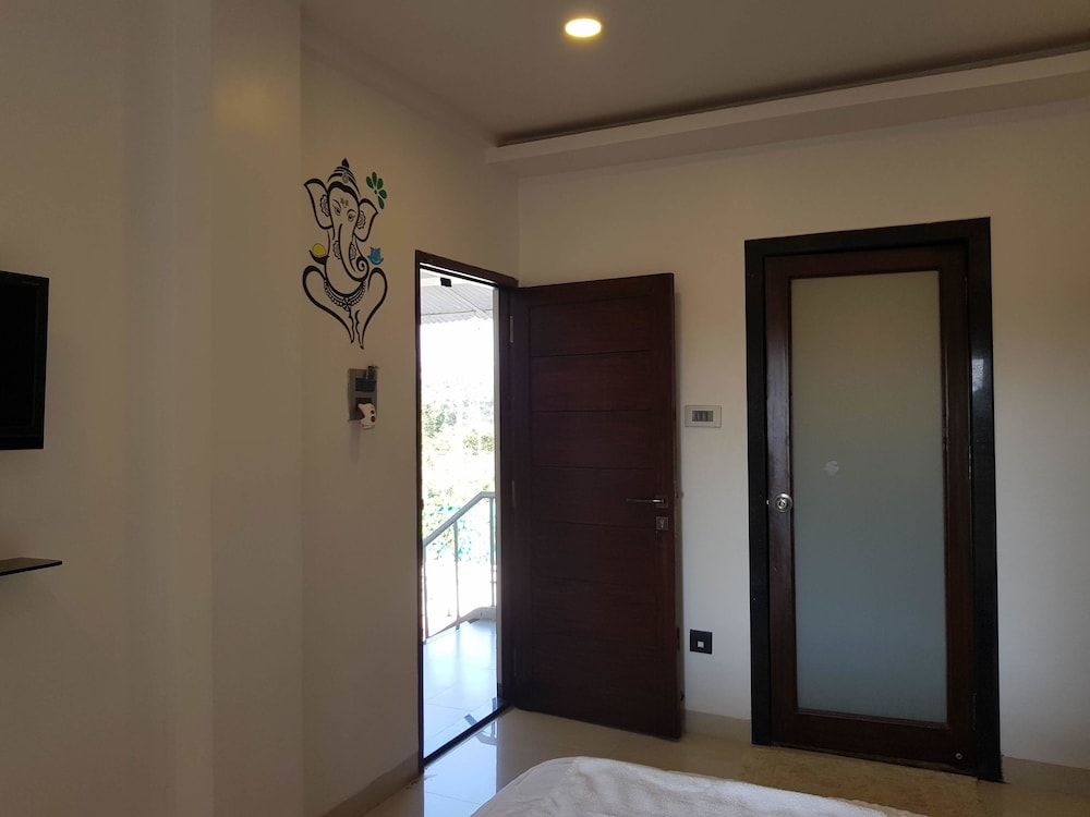 Deluxe Double Room, Pool View photo 3