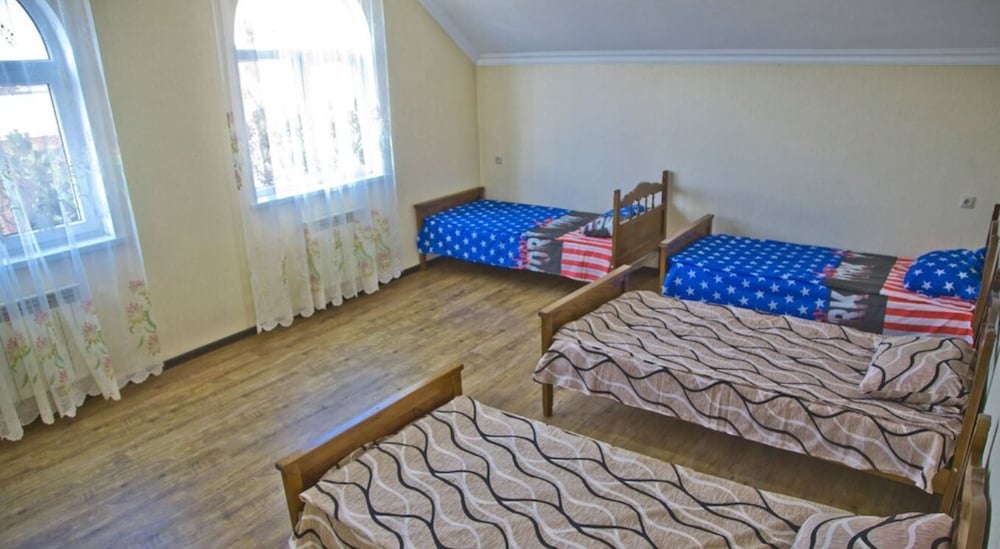 Shared Dormitory (Bed In 4-Bed Mixed Dorm) photo 1