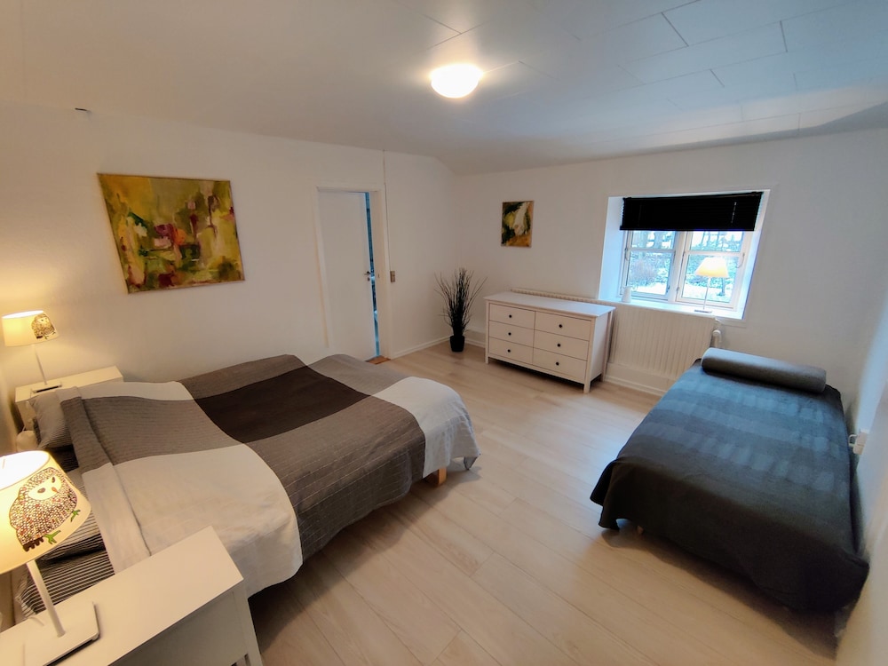 Classic Apartment, 1 Bedroom, Garden View photo 2