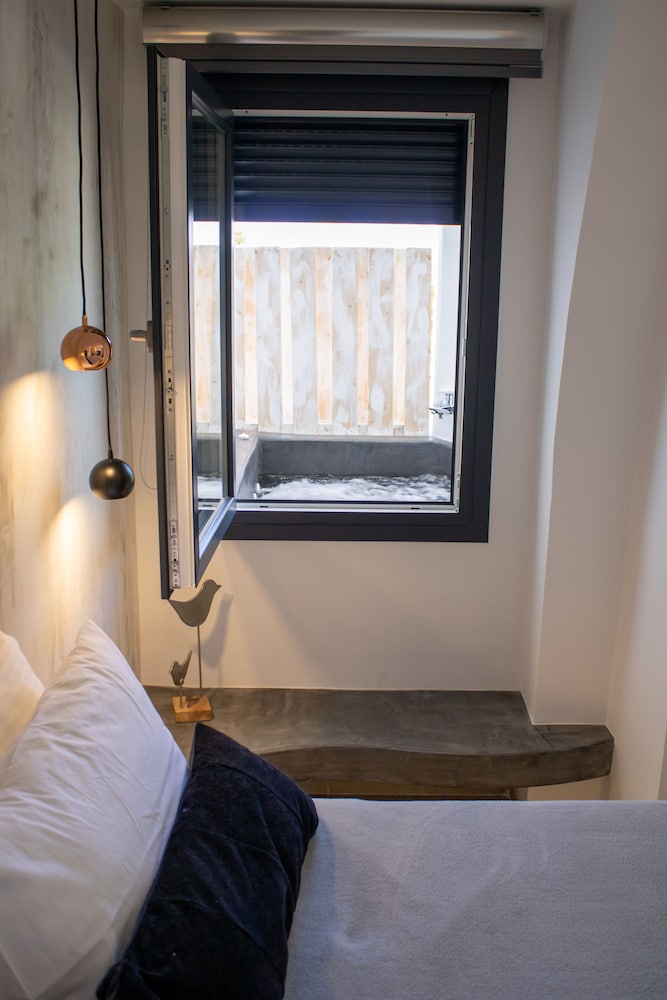 Honeymoon Room