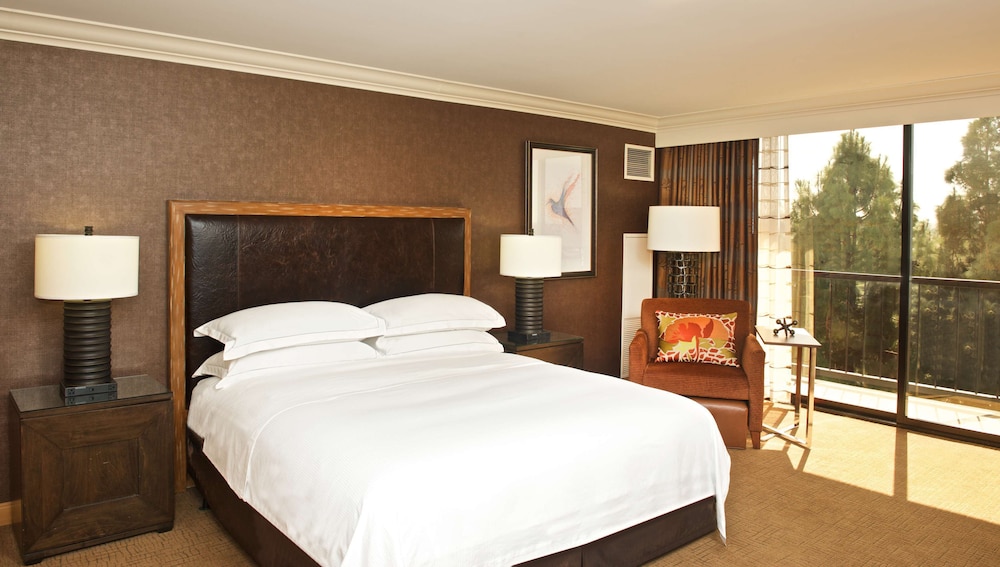 Suite, 1 Bedroom - Photo 6