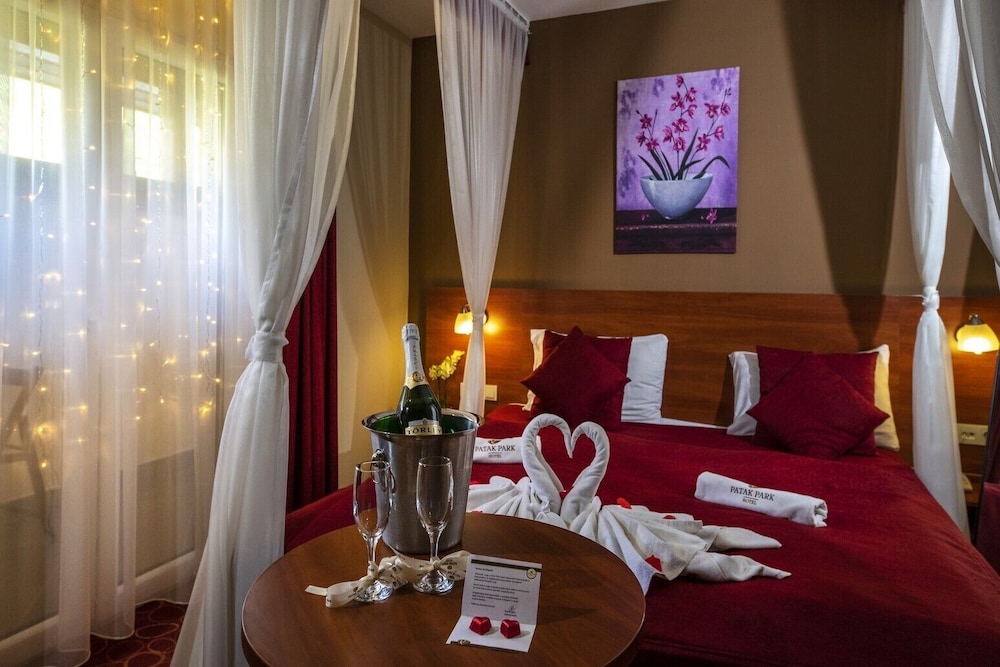 Honeymoon Room