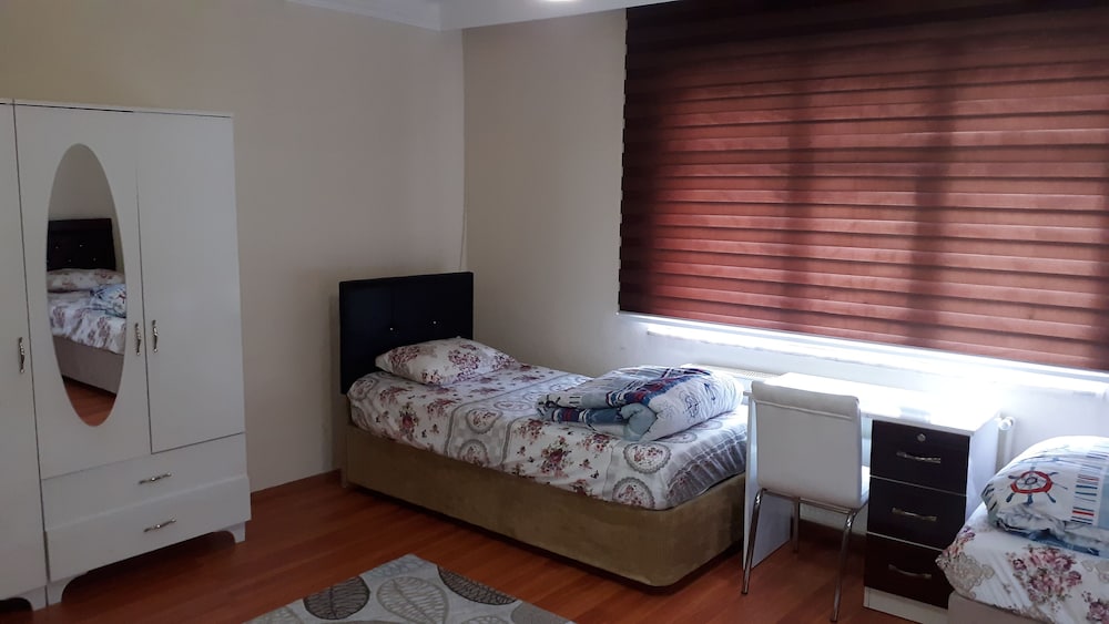 Basic Apartment, 3 Bedrooms