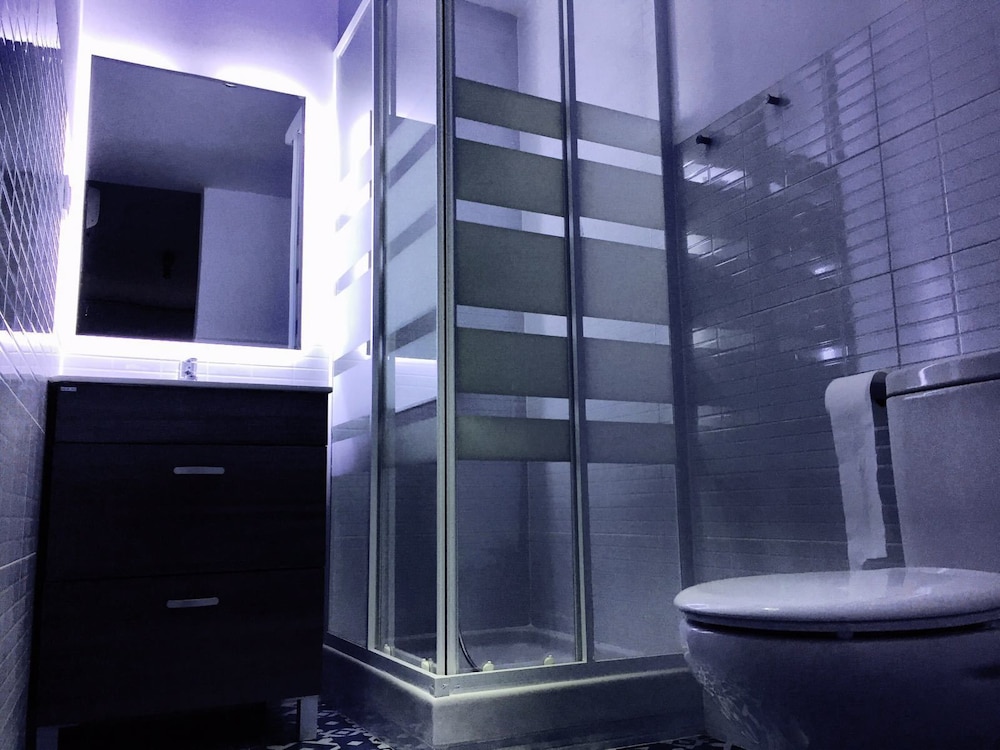 Triple Room, Private Bathroom photo 3