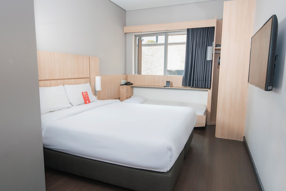 Room, Multiple Beds photo 1