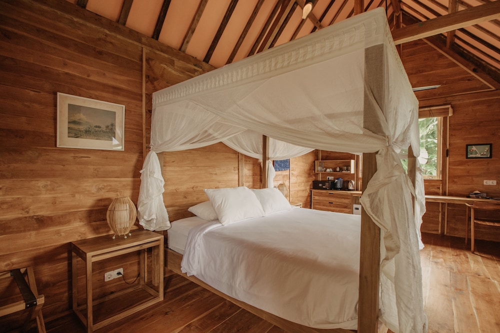 Kesambi 1 Wooden House