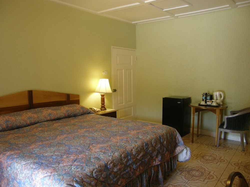 Standard Room photo 2