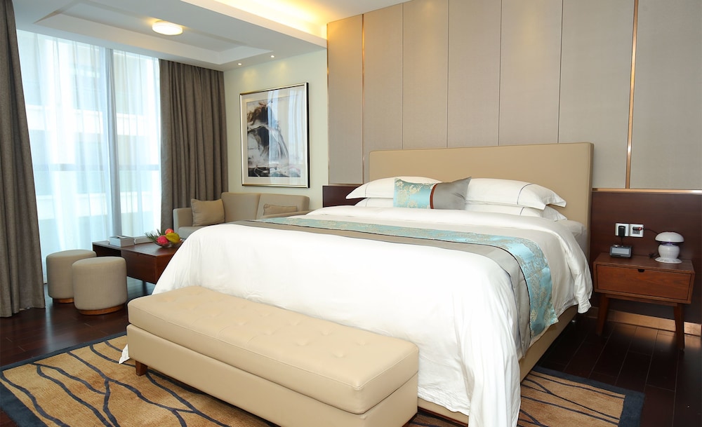 Business King Room photo 2
