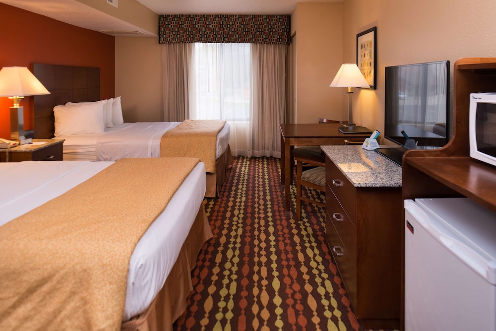 Best Western Ambassador Inn & Suites, Photo 5