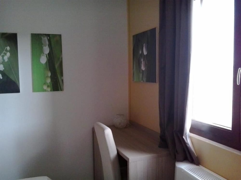 Basic Double Room Single Use photo 2