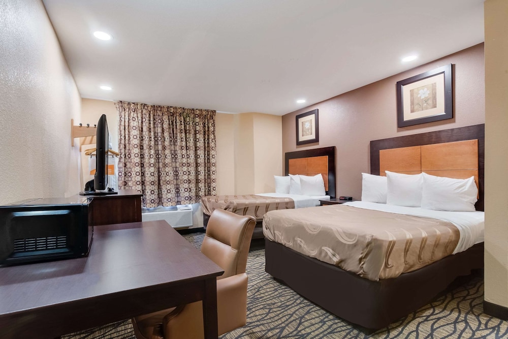 Standard Room, 2 Double Beds, Non Smoking
