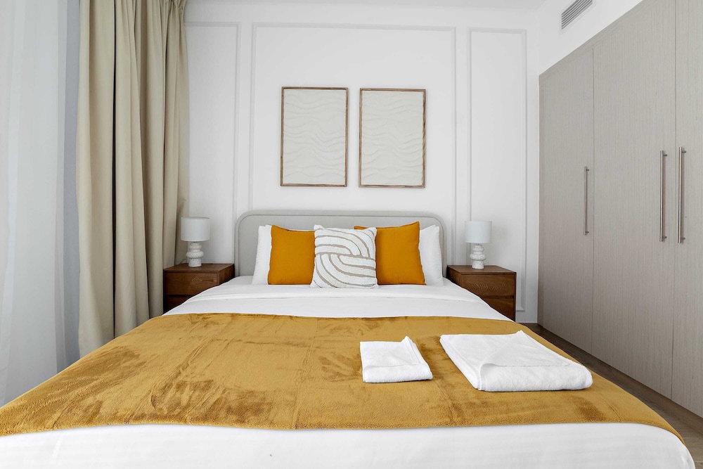Elite Apartment, 1 Bedroom, Canal View photo 2