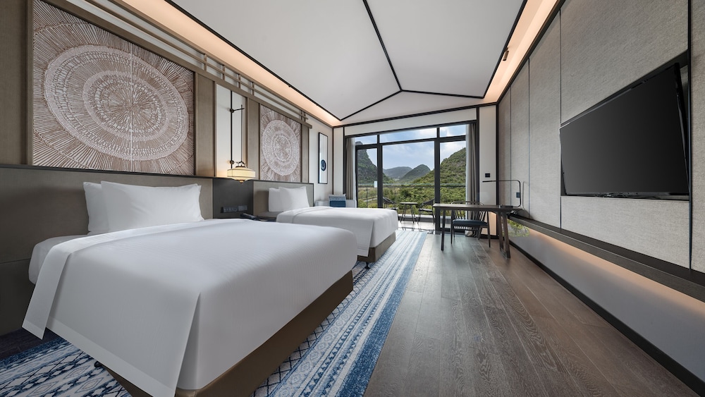 Deluxe Twin Room - Mountain View photo 1