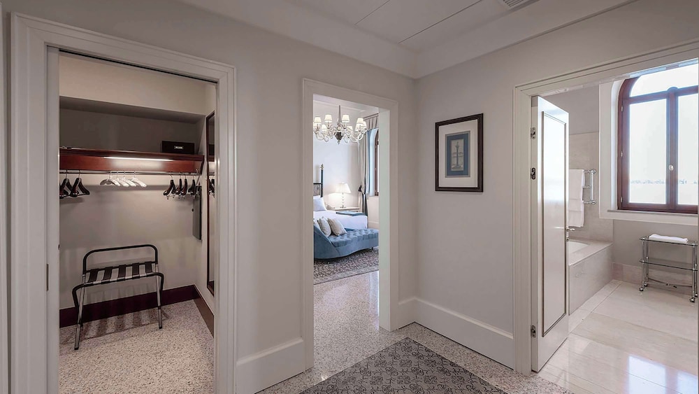 Suite (Marco Polo) thumbnail 6
