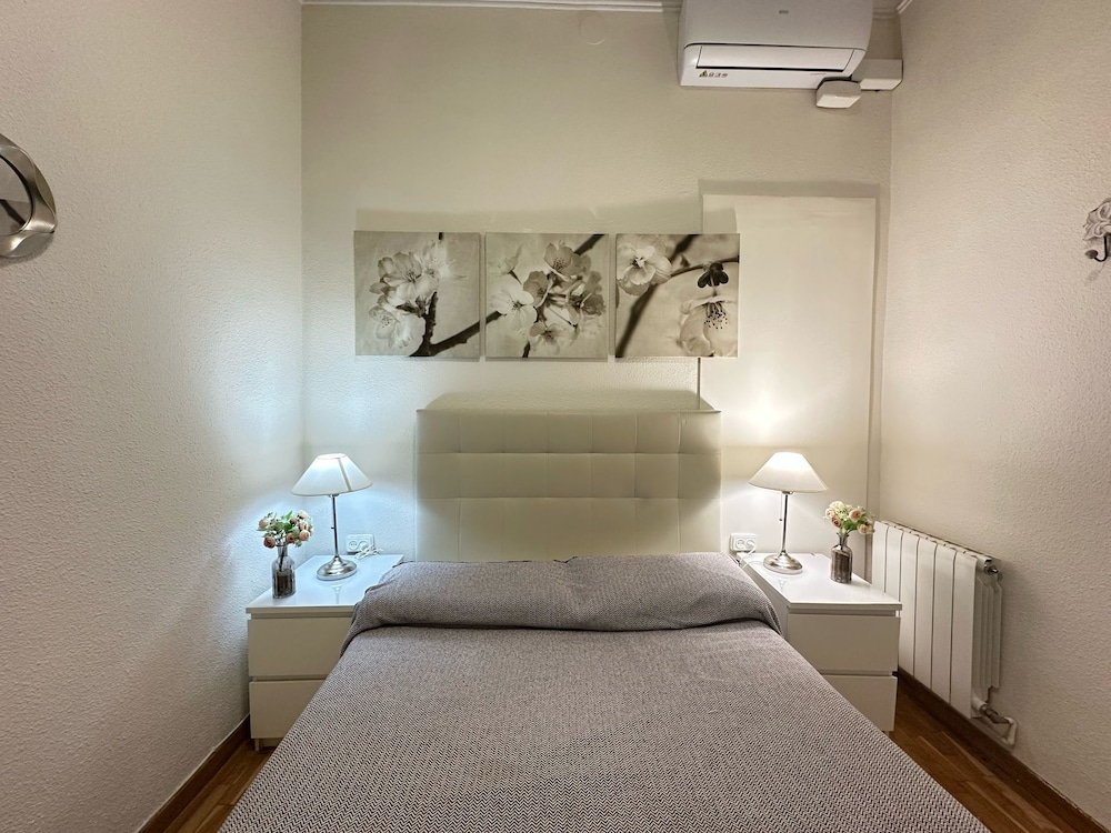 Double Room, Shared Bathroom photo 2
