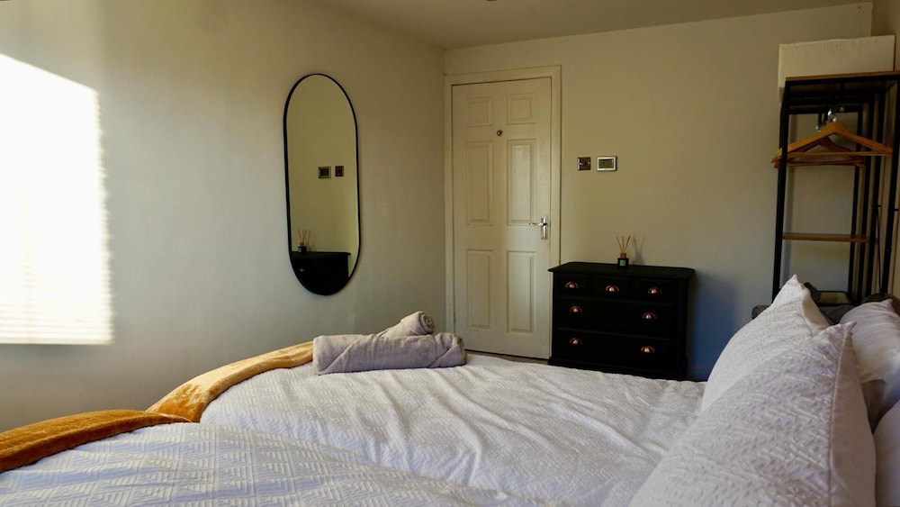 Apartment photo 2